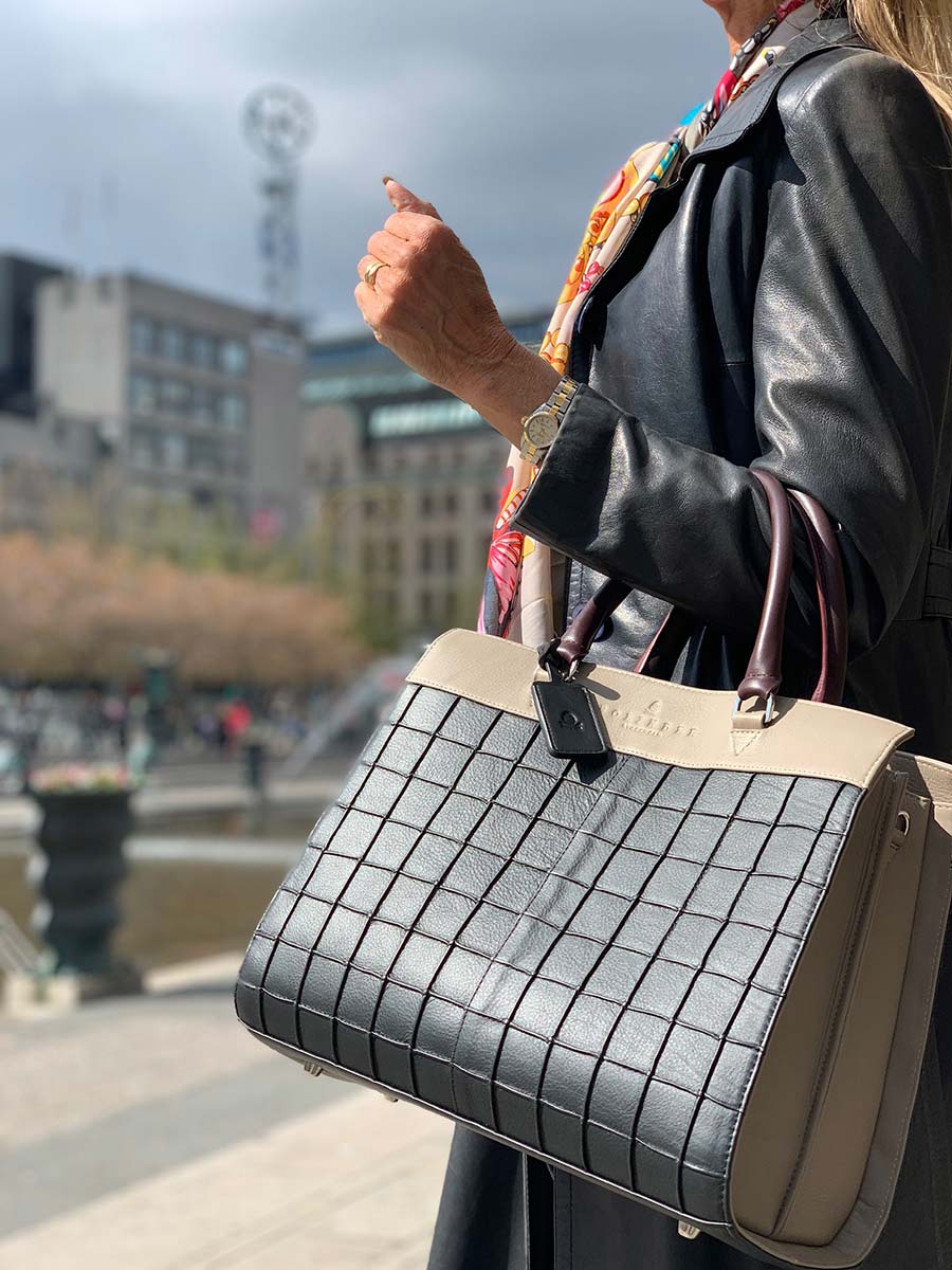 How to Keep Your Handbag in Order? – Bolinder Stockholm