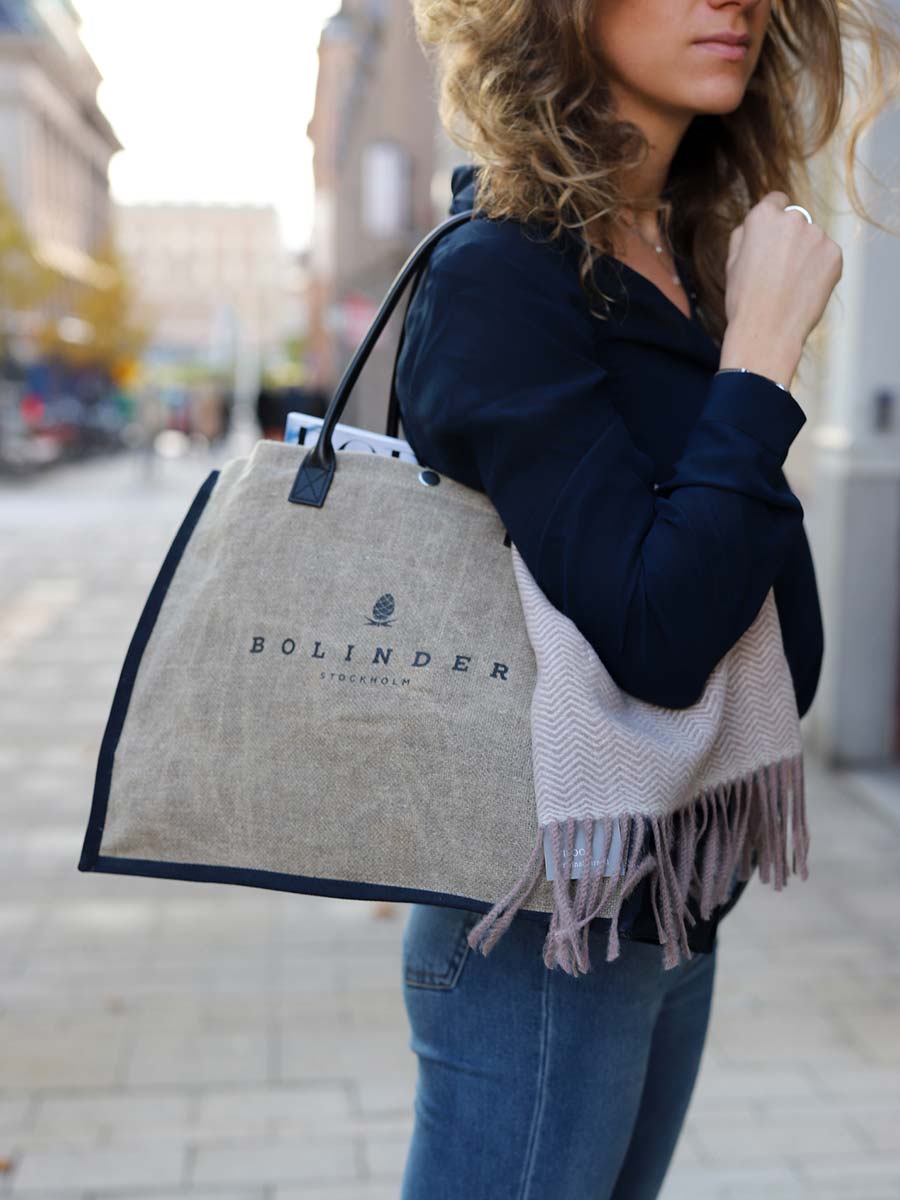 Why Hemp Is the Height of Sustainability of The Eco-Trend in Luxury Fashion Bags