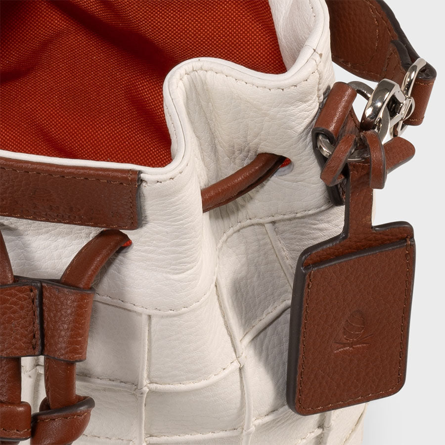 Jet Set Mini Bucket White