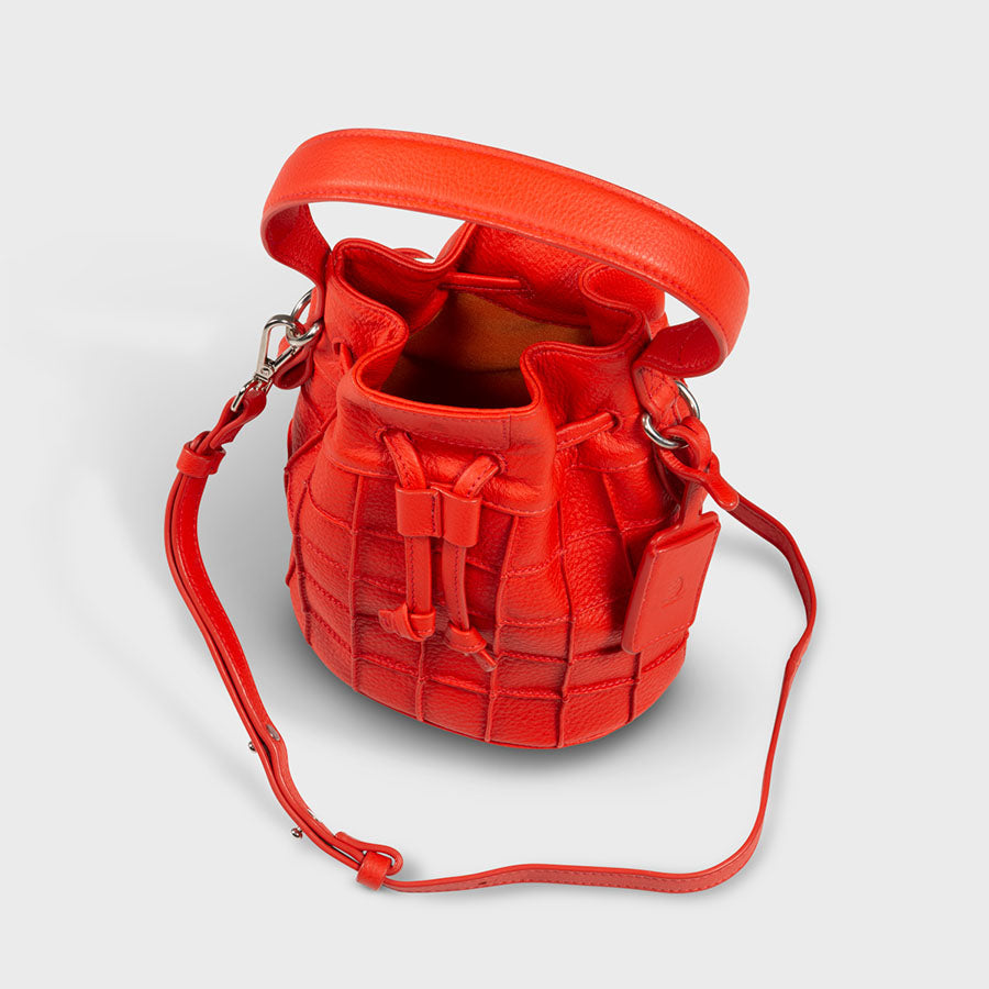 Jet Set Mini Bucket Passion