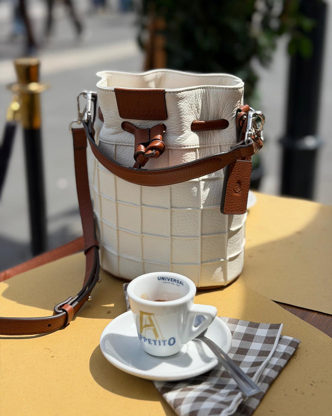 Jet Set Mini Bucket White